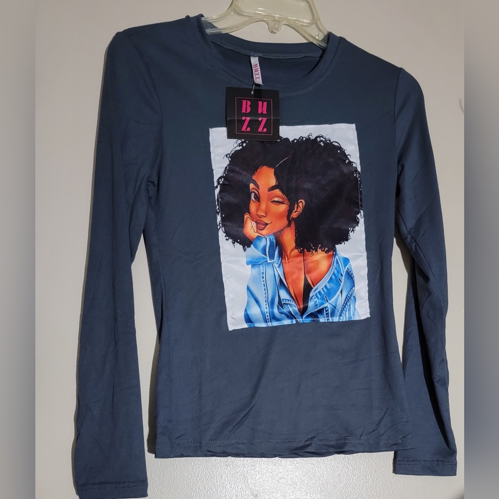 Junior's Long Sleeve Graphic Tee